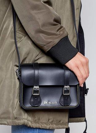 Кожаная сумка-сэтчел dr. martens 7 inch leather crossbody bag (black)