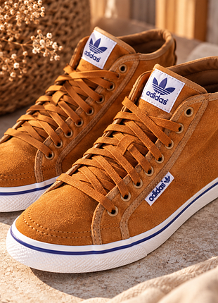 Кеды adidas originals утеплённые замшевые camel / высокие кеды adidas / sneakers