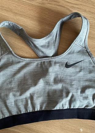 Cпортивний топ nike dri-fit