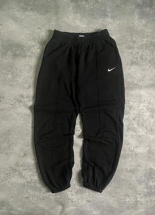 Широкі спортивні штани nike baggy pants s size