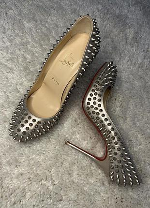Туфлі жіночі christian louboutin на шпильці сріблясті