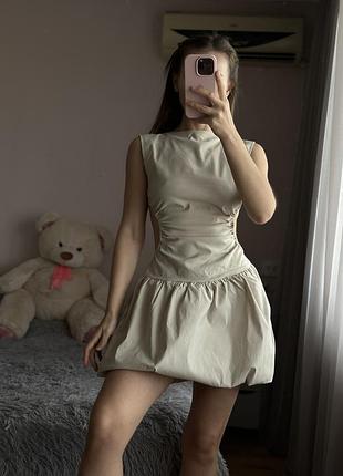 Сукня від prettylittlething
