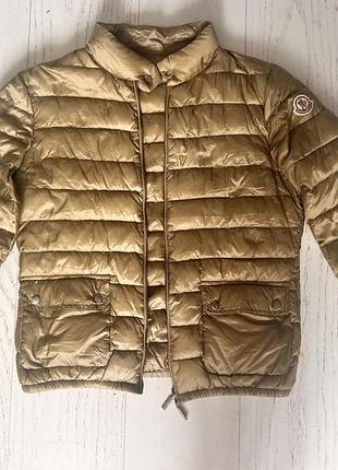 Курточка moncler