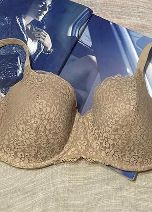 Tezenis базовий бежевий бюст з мереживом крутого якісного бренду