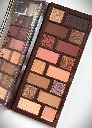 Too faced born this way sunset stripped палетка тіней 16 відтінків