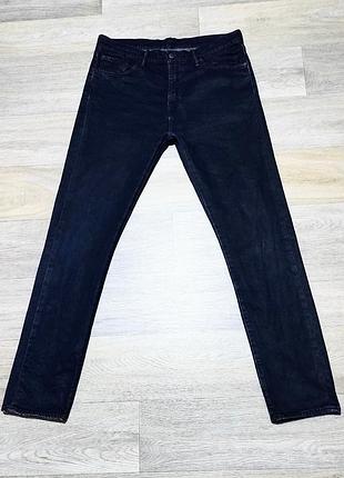 Чоловічі джинси levis 508, розмір по бирці — 32/32, але фактичні розміри більші.