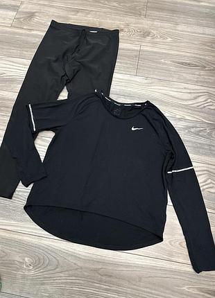 Продам чорну спортивну кофту nike в розмірі л