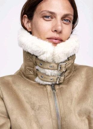 Дубленка женская бренда zara women из искусственного меха и искусственной замши, с карманами на молнии и регулирующим воротом 🔥
