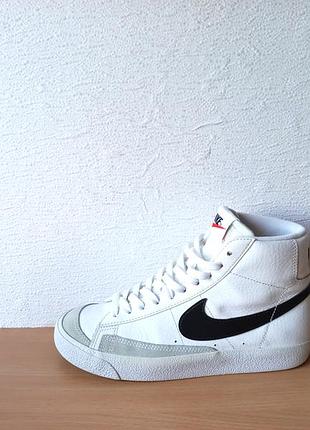 Суперовые кожаные кроссовки nike blazer mid vintage white 38 р стелька 24 см.