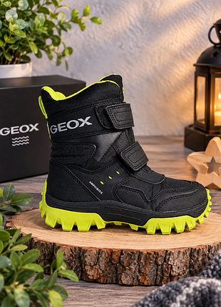 Черевики для хлопчиків geox чорні із салатовим