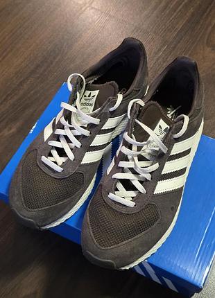 Кроссовки adidas оригинал