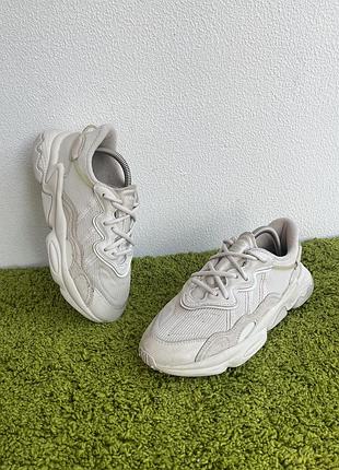 Кросівки adidas ozweego