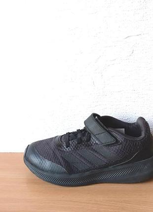 Кросівки adidas 33 р. устілка 21,7 см.