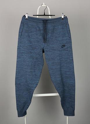 Жіночі спортивні штани м nike tech fleece