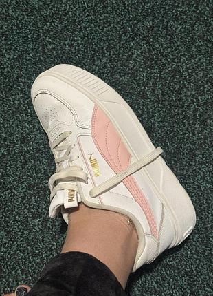 Кросівки жіночі puma білі з рожевим