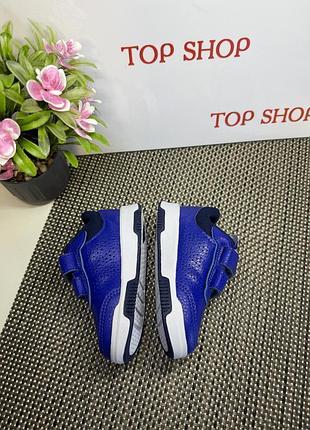 Оригінальні кросівки adidas 7