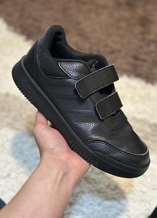 Оригінальні дитячі кросівки adidas tensaur 35 розмір (22см) б/в