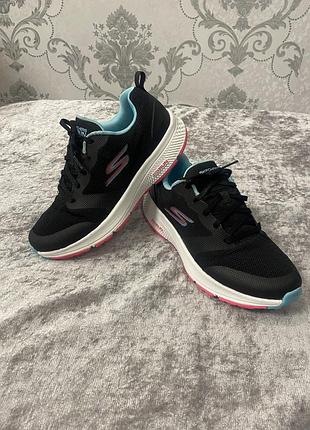 Кросівки skechers