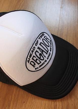 Кепка-тракер унисекс бейсболка стритвир pegador laholm trucker cap