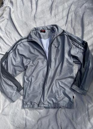 Вінтажна вітровка nike vintage track jacket / сіра куртка найк y2k