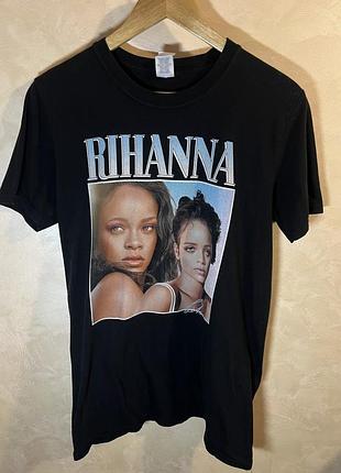 Футболка gildan rihanna розмір м