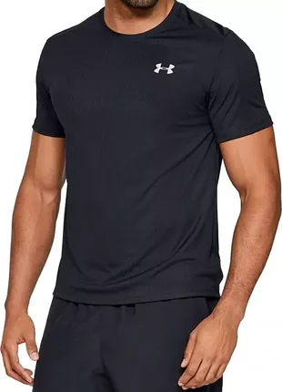 420 грн(3 шт) та 280 грн (1 шт)
чоловічі бігові  футболоки under armour ua speed stride l
стан 3 шт - відмінний по 420 
1 шт - невеличкий затяг280 гн
