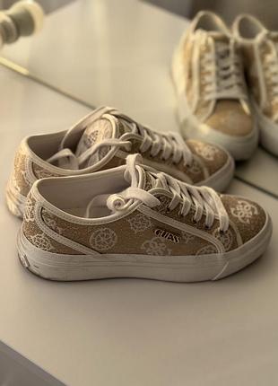 Кросівки жіночі guess бежеві 5