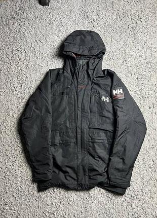 Курточка helly hansen   состояние хорошое  размер- с-м  замеры  длина-73 груди-55 длина рукава от плеча-66  цена-500грн