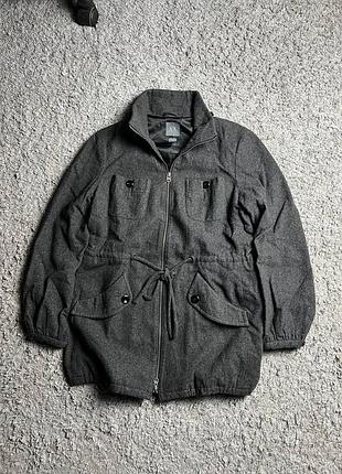 Пальто armani exchange   состояние идеальное   замеры  длина-78 груди-50 ширина-59 длина рукава от плеча-60  цена-600грн