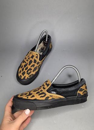 Жіночі кеди-сліпони vans classic slip-on у забарвленні leopard brown / black