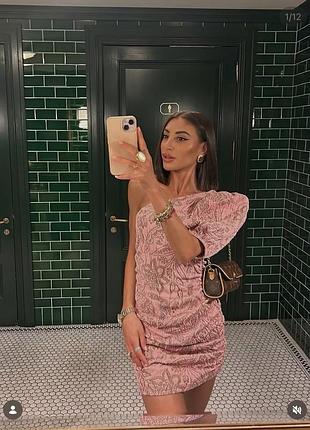 Жіноча жаккардова міні сукня з вишивкою на одне плече zara розмір с м