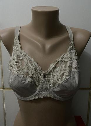 Бюстгальтер мʼяка чашка marks and spencer 90c