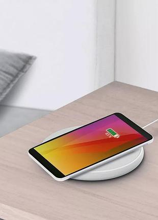 Бездротовий зарядний пристрій qi 10 вт із кабелем type-c / настільна станція для безпечної зарядки смартфонів