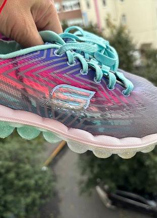 Кроссовки skechers