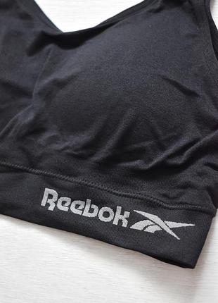 Комфортный топ с чашками reebok m 2
