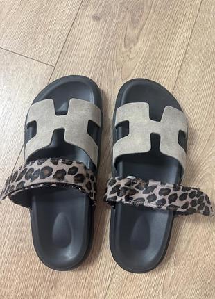 Шльопки r one