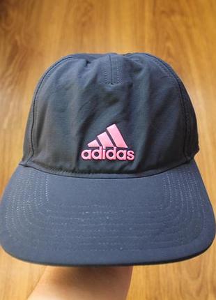 Жіноча спортивна бігова трейлова рекінгова кепка adidas climalite