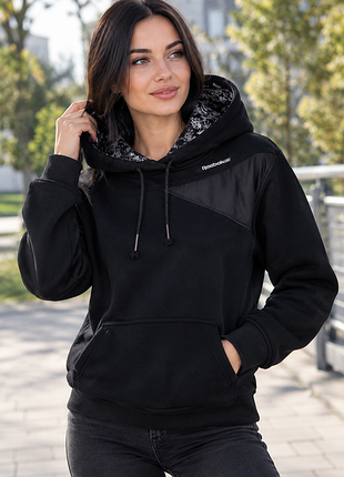 Женское худи reebok classic