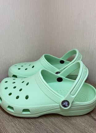 Шлепанцы crocs