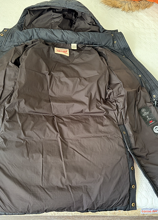 Пуховик levis 5