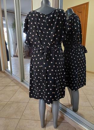 Красиве з пояском плаття 👗 2