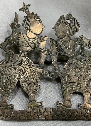 🎭 🌟 🙈 рідкісна вінтажна брошка сіам / таїланд сцена з рамаяни mekkala - ramasun wayang kulit / siam / thai dancers 🌟 🥻 🎭