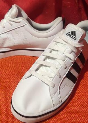 Стильные белые кроссовки кеды adidas