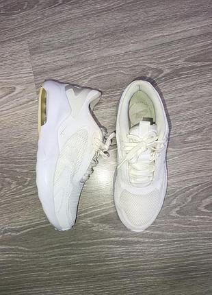 Оригінальні кросівки nike air max bolt (артикул cu4152-100).