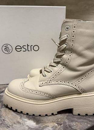 Черевики estro
