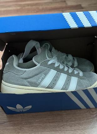 Campus adidas кросівки сірі у хорошому стані