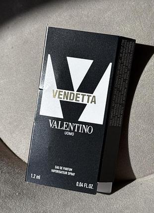 Парфумована вода для чоловіків valentino vendetta uomo, 1.2 мл