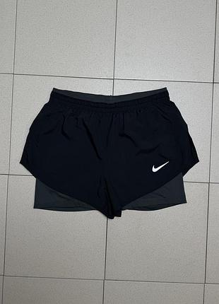 Чоловічі спортивні бігові шорти nike найк dri-fit 2 в 1 з внутрішніми тайтсами для бігу, залу, тренувань та фітнесу чорні подвійні розмір s dd2281-010