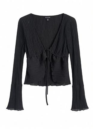 Чорна блуза prettylittlething з зав’язкою довгий рукав плісе