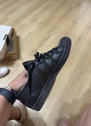Кеди жіночі adidas чорні, розмір 40,5, нові